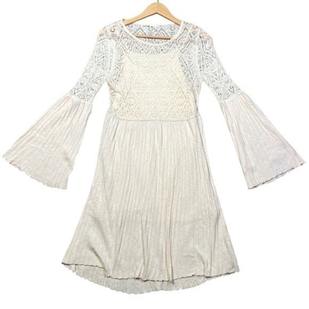 Floreat‎ Anthropologie Cream Lace Yoke Dress Boho MP Bell Sleeve Fit Flare